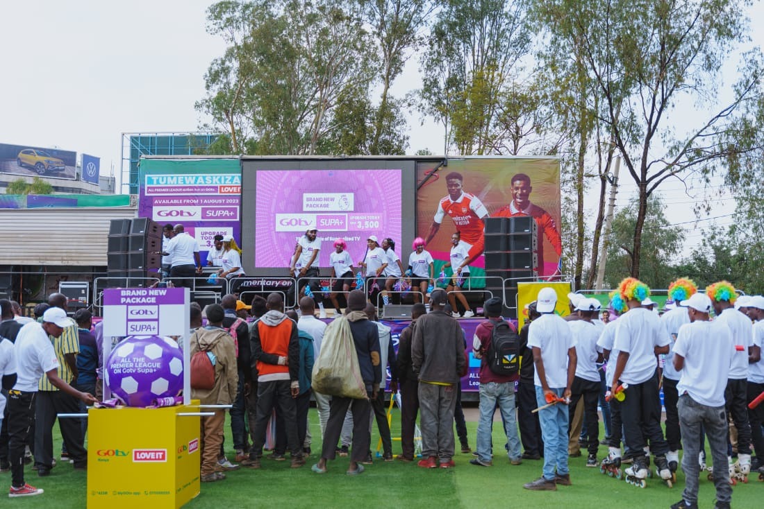 Mobile hydraulic stage setup in Mombasa, Kenya